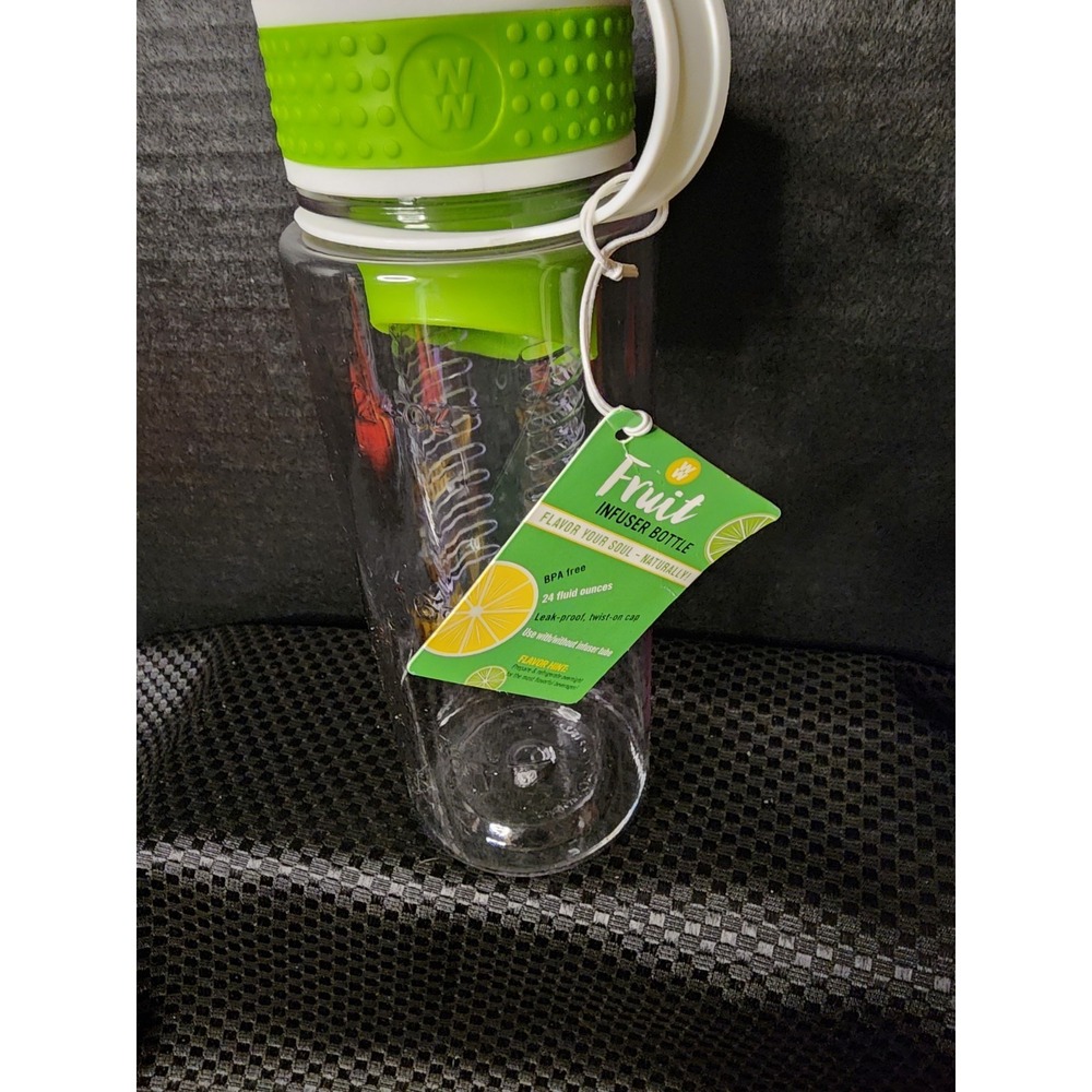 NEW Fruit Infuser Green Water Bottle Flavor Hint 24oz 30058 Leak Proof Twist Cap